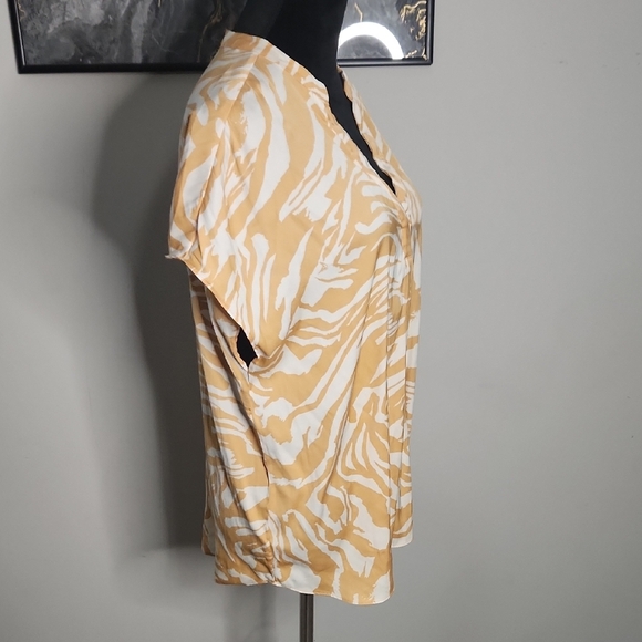 RACHEL Rachel Roy Mustard and White Zebra Print Blouse Size L - Picture 3 of 7